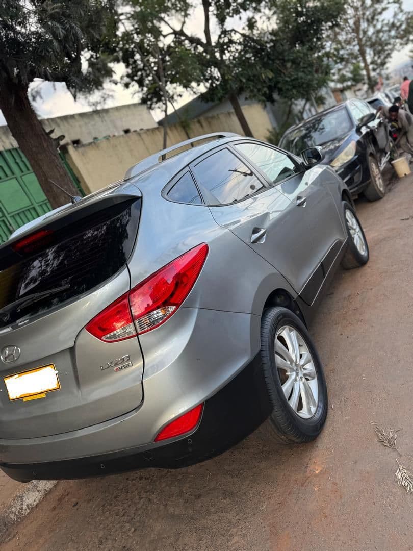 2011 Hyundai  Tacson